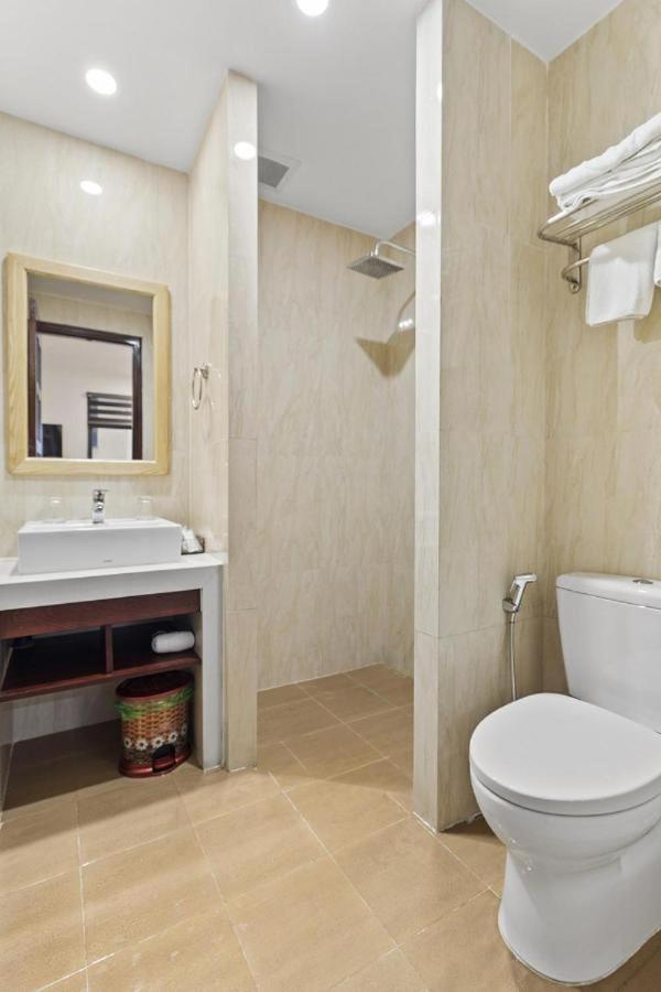 Emily & Apartment Da Nang