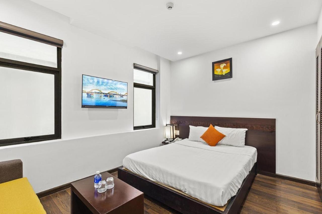 Emily & Apartment Da Nang