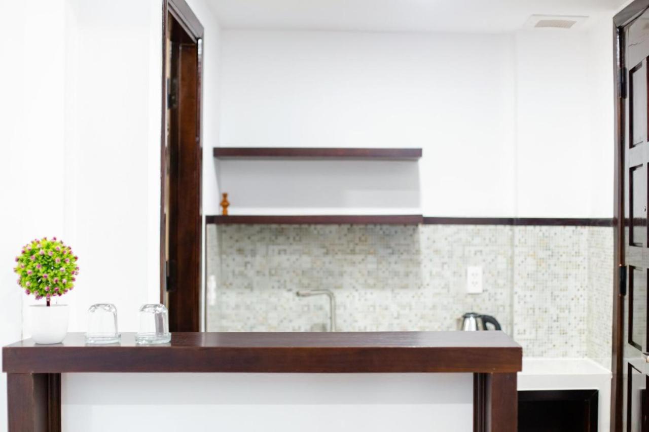 Emily & Apartment Da Nang